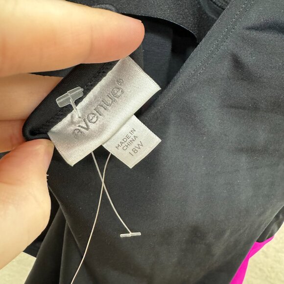 Size 18W - AVENUE - One Piece Swimsuit Bathing Suit NEW no tags - Picture 8 of 10